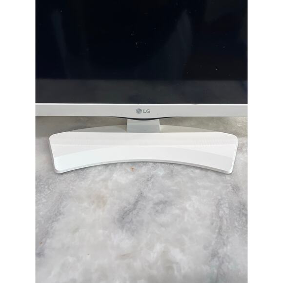 LG 24LJ4540-WU 24” LED TV 1080p HDMI White w/ Remote Tested Works - Picture 4 of 9